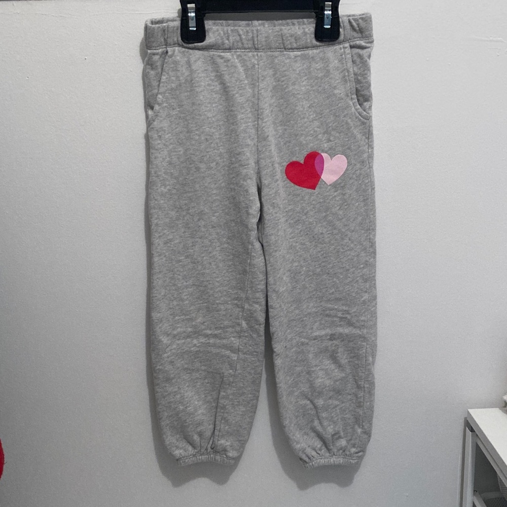 Harper Canyon 6 Gray Kids Sweatpants with Heart Design. Never been worn